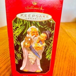 Hallmark 1999 Welcome 2000 Ornament New